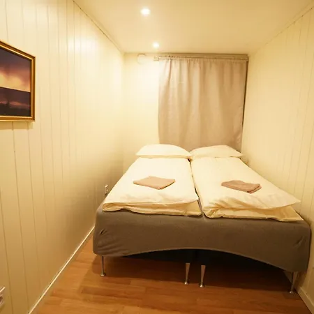Hage Apartment *